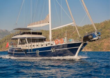 22 meters 4 cabins gulet charter in Bodrum
