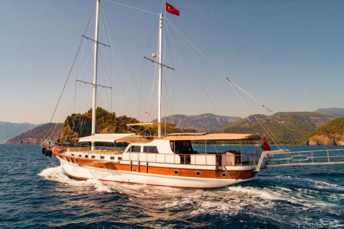 gocek yacht charter cruising to gocek islands