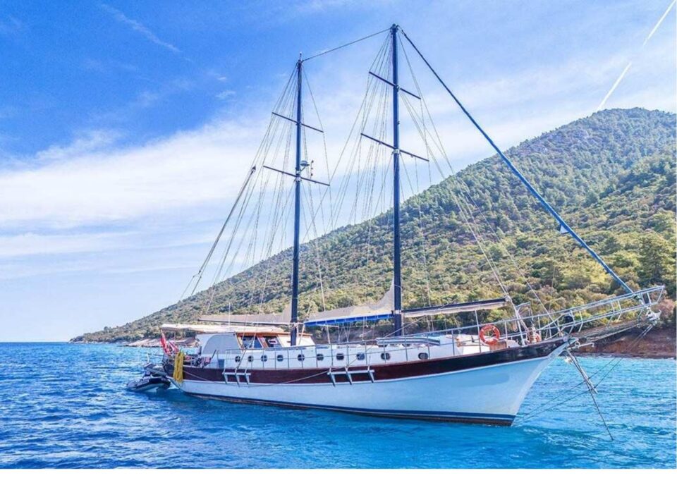 Private gulet cruise in the sheltered bays of Gocek